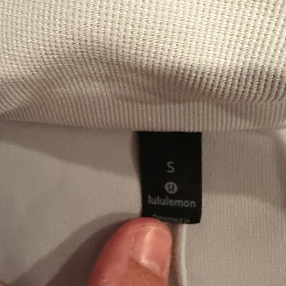 Lululemon Men’s Athletica Light Gray Jacket - Picture 6 of 9